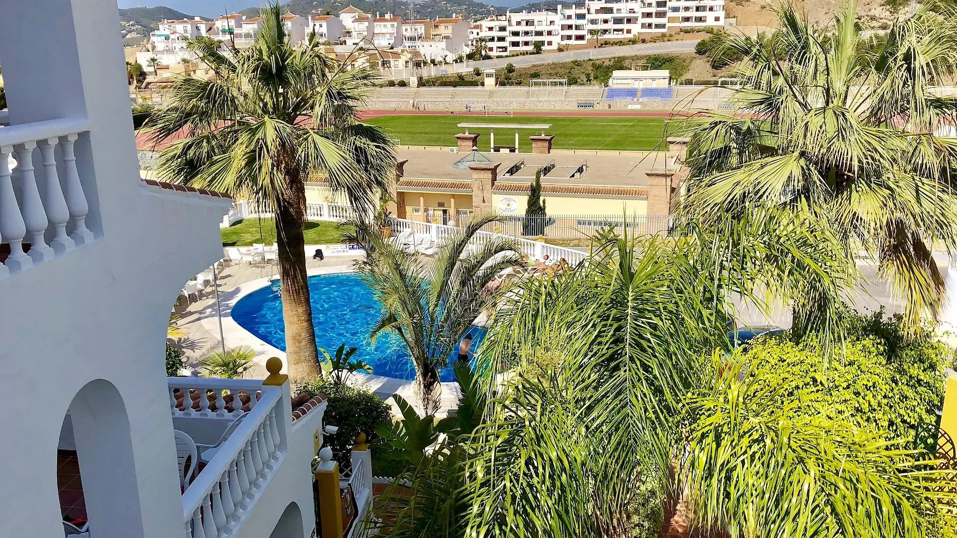 Apartamentos Las Rosas De Capistrano Nerja 0*,