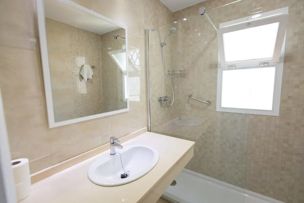 Apartamentos Las Rosas De Capistrano Nerja