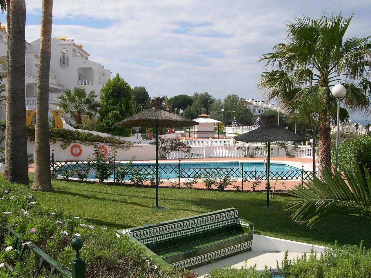 Apartamentos Las Rosas De Capistrano Nerja Apartment